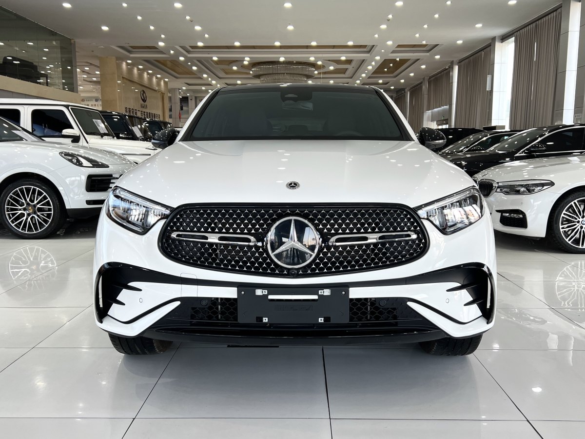 奔馳 奔馳GLC  2024款 GLC 300 4MATIC 轎跑SUV圖片