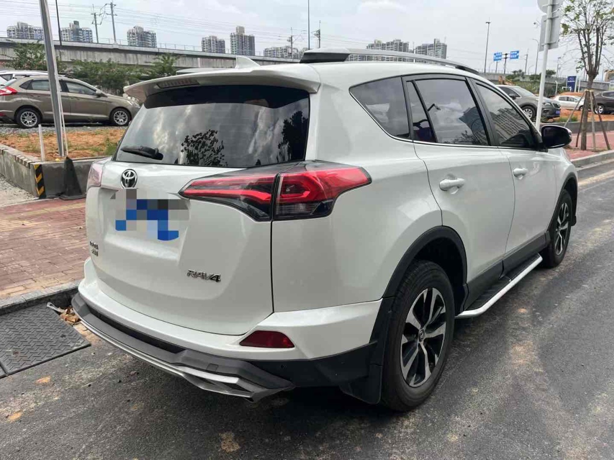 豐田 RAV4  2016款 榮放 2.0L CVT兩驅(qū)都市版圖片