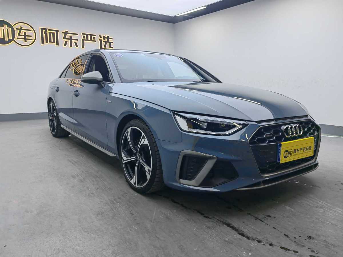 奧迪 奧迪A4L  2022款 40 TFSI quattro RS套件燃速型圖片