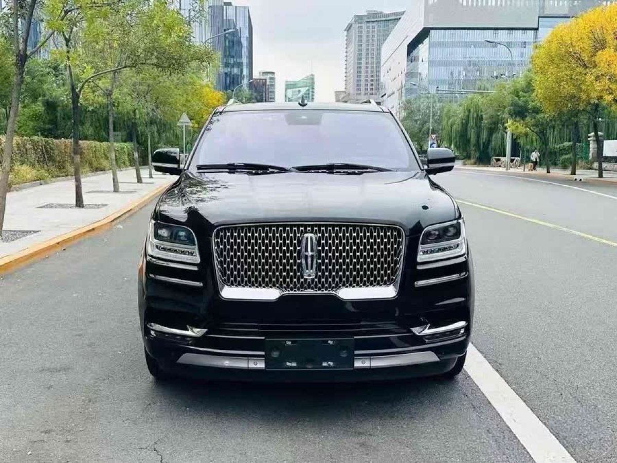 林肯 領(lǐng)航員  2019款 3.5T 尊耀版 國(guó)VI圖片
