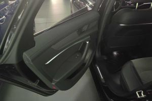 V級(jí) 奔馳 V 260 L 尊貴加長版