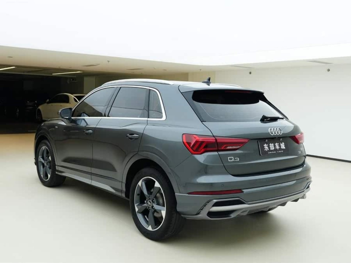 奧迪 奧迪Q3  2022款 35 TFSI 時(shí)尚動(dòng)感型圖片