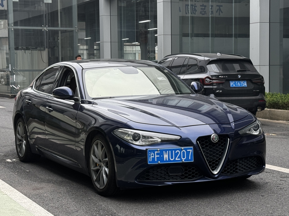 阿爾法·羅密歐 Giulia  2017款 2.0T 280HP 豪華版圖片