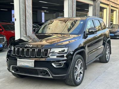 2021年1月 Jeep 大切諾基(進口) 3.0L 精英導(dǎo)航版圖片