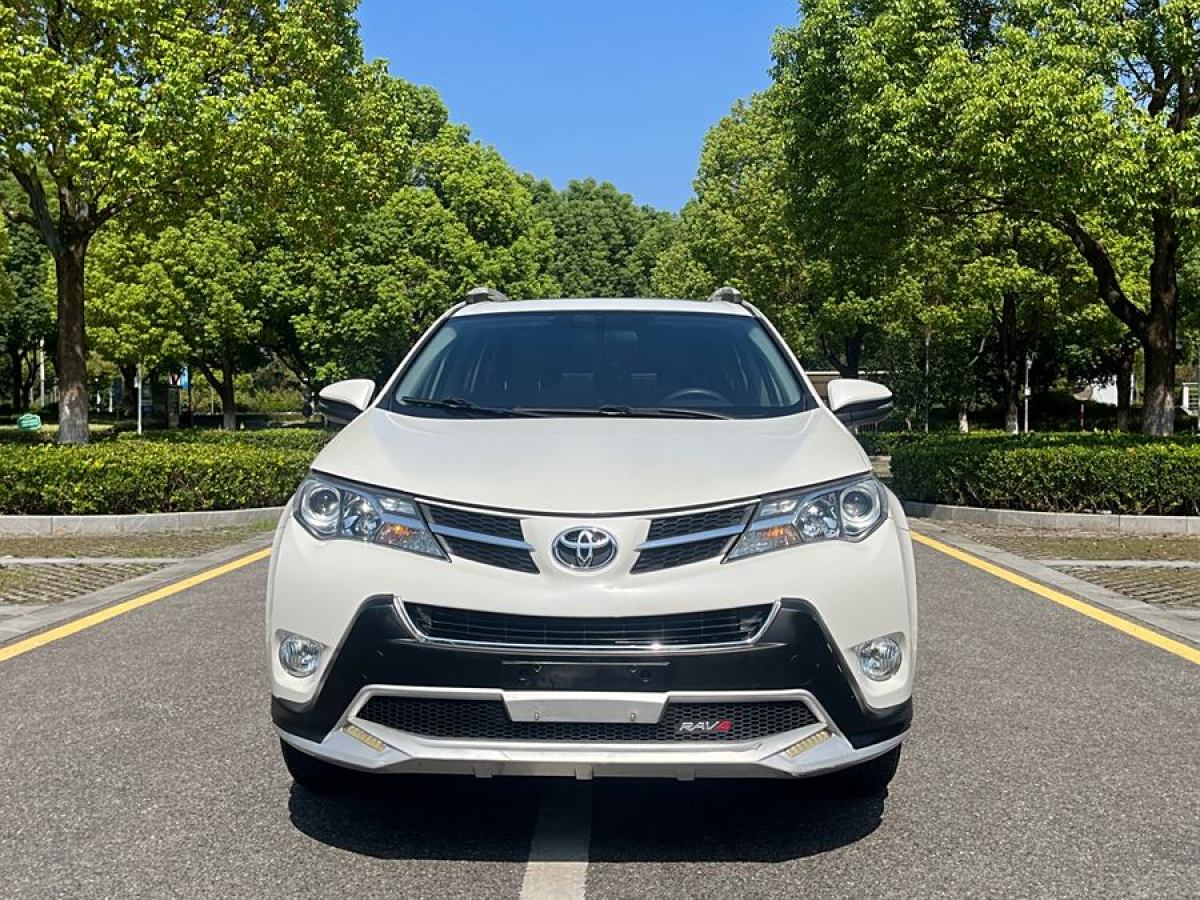 豐田 RAV4榮放  2015款 2.0L CVT兩驅(qū)風尚版圖片