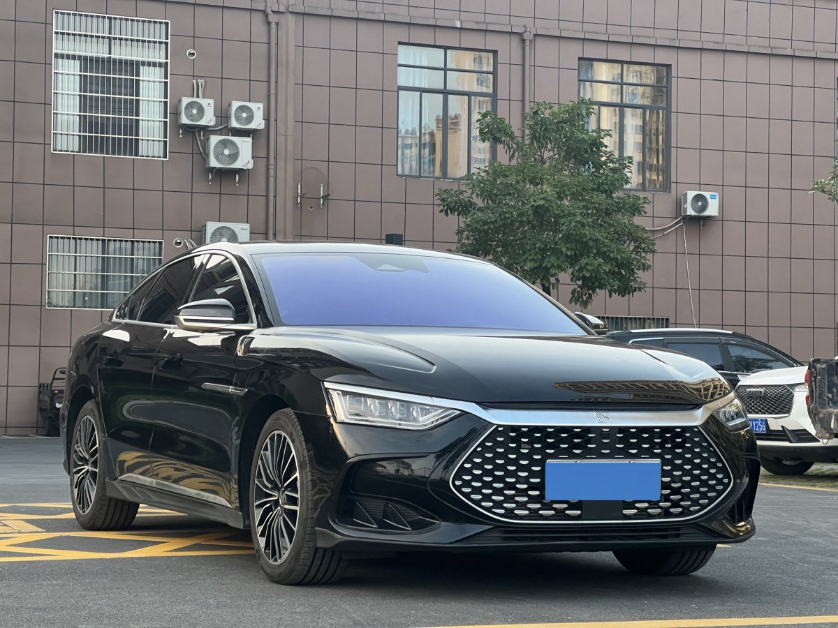 比亞迪 漢  2022款 DM-i 121KM 領(lǐng)航型圖片