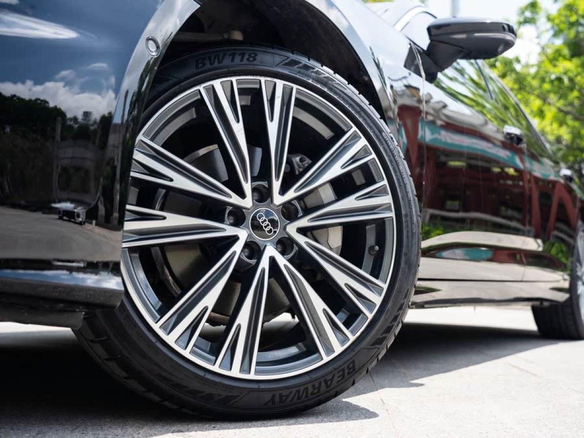 奧迪 奧迪A6L  2022款 45 TFSI quattro 臻選動(dòng)感型圖片