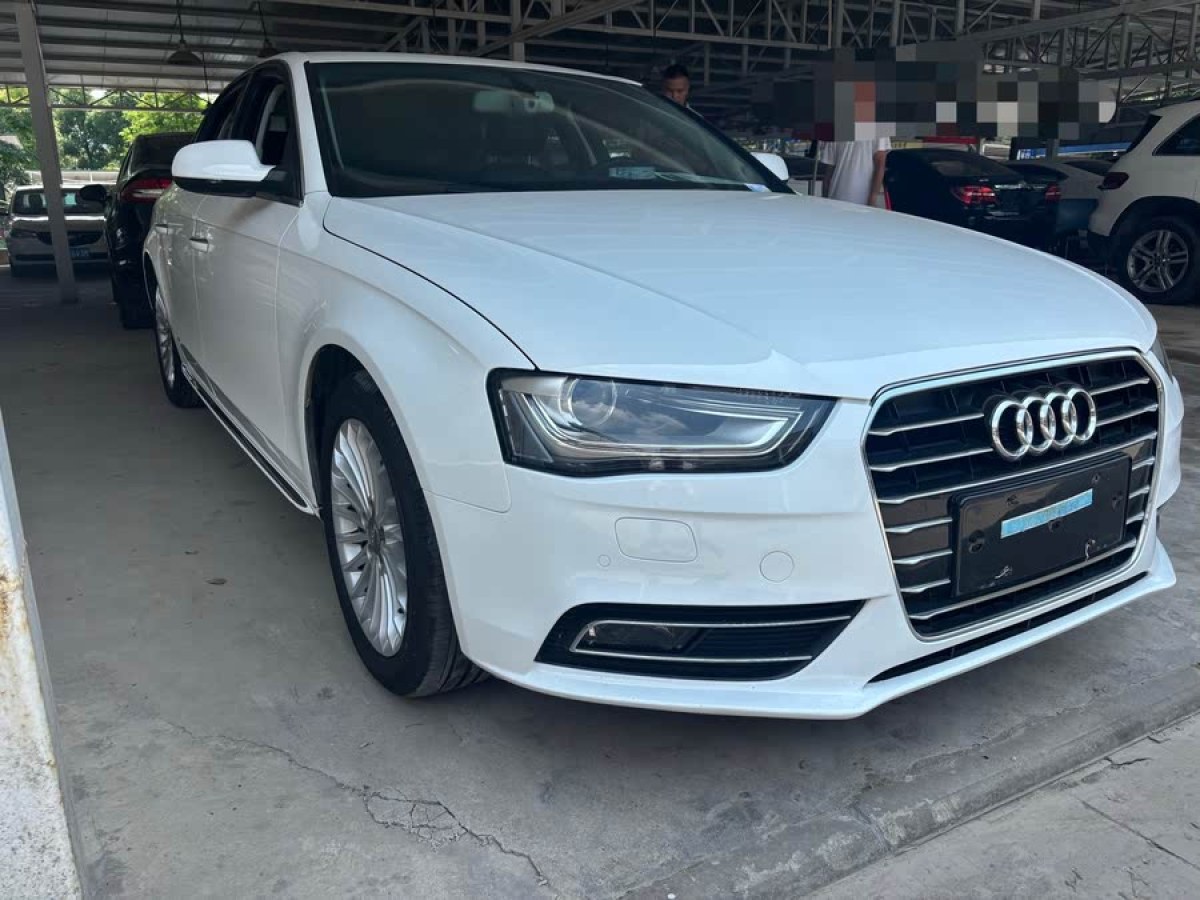 奧迪 奧迪A4L  2016款 35 TFSI 典藏版 自動(dòng)標(biāo)準(zhǔn)型圖片