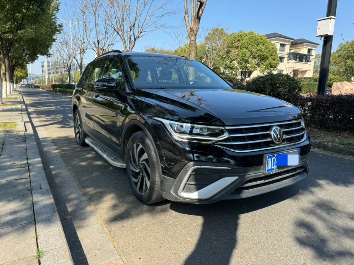 大眾 途觀L  2022款 330TSI 自動(dòng)兩驅(qū)舒享版圖片