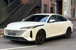 逸達(dá) 長(zhǎng)安 藍(lán)鯨NE 1.5T GDI DCT尊貴型