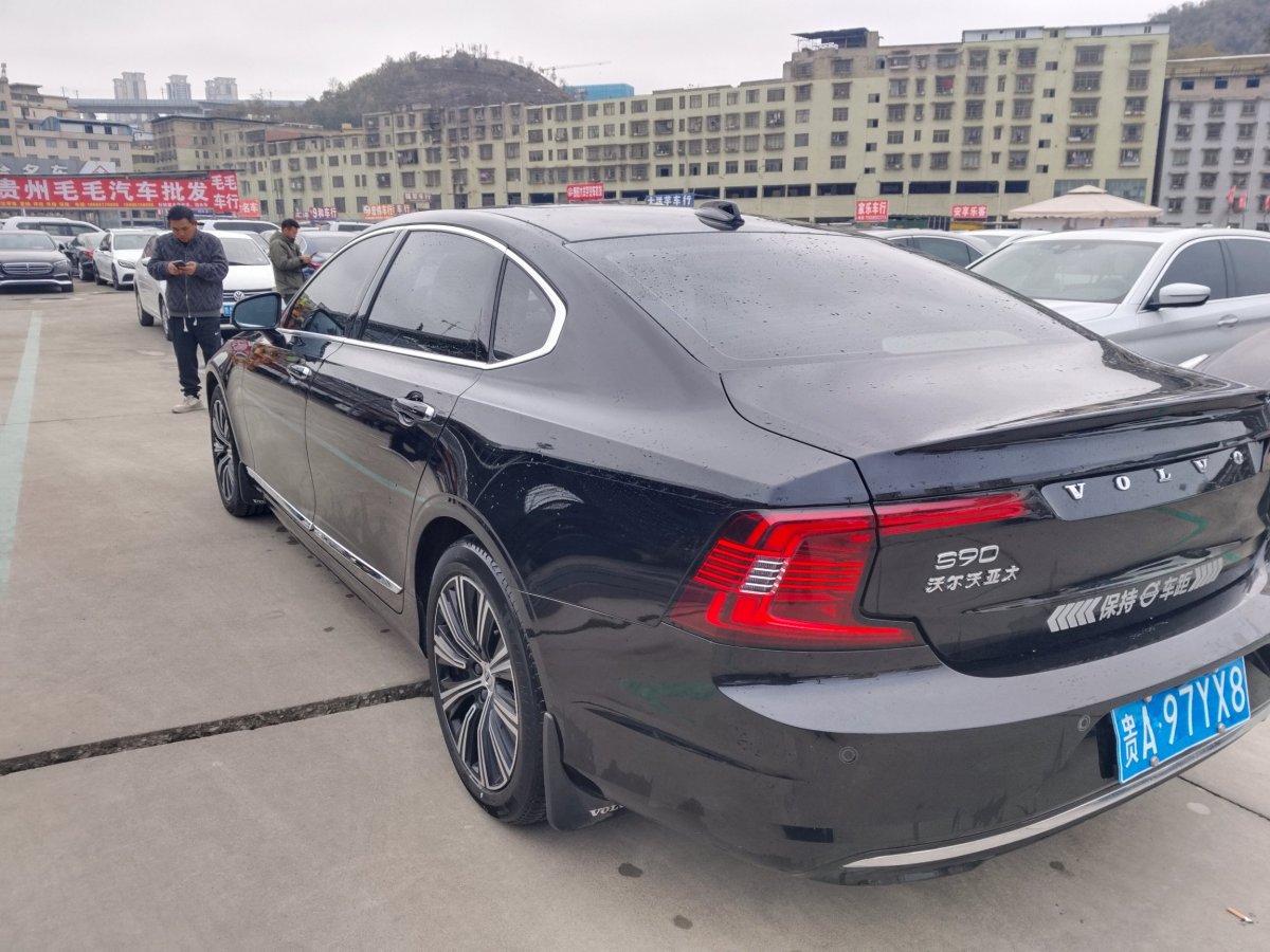 沃爾沃 S90  2022款 B5 智逸豪華版圖片