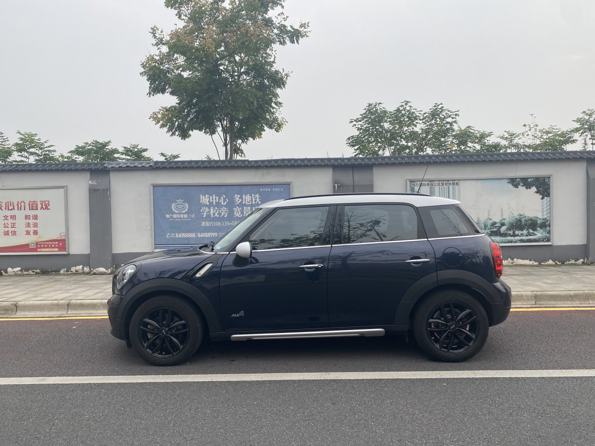 MINI COUNTRYMAN  2016款 1.6T COOPER ALL4 Fun裝備控圖片