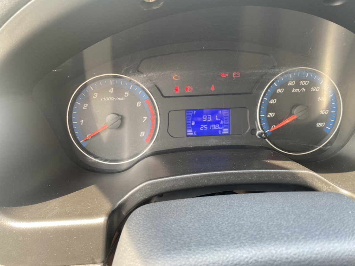 长安轻型车 神骐F30  2019款 1.5L标准版国VI双排短轴DAM15KL图片