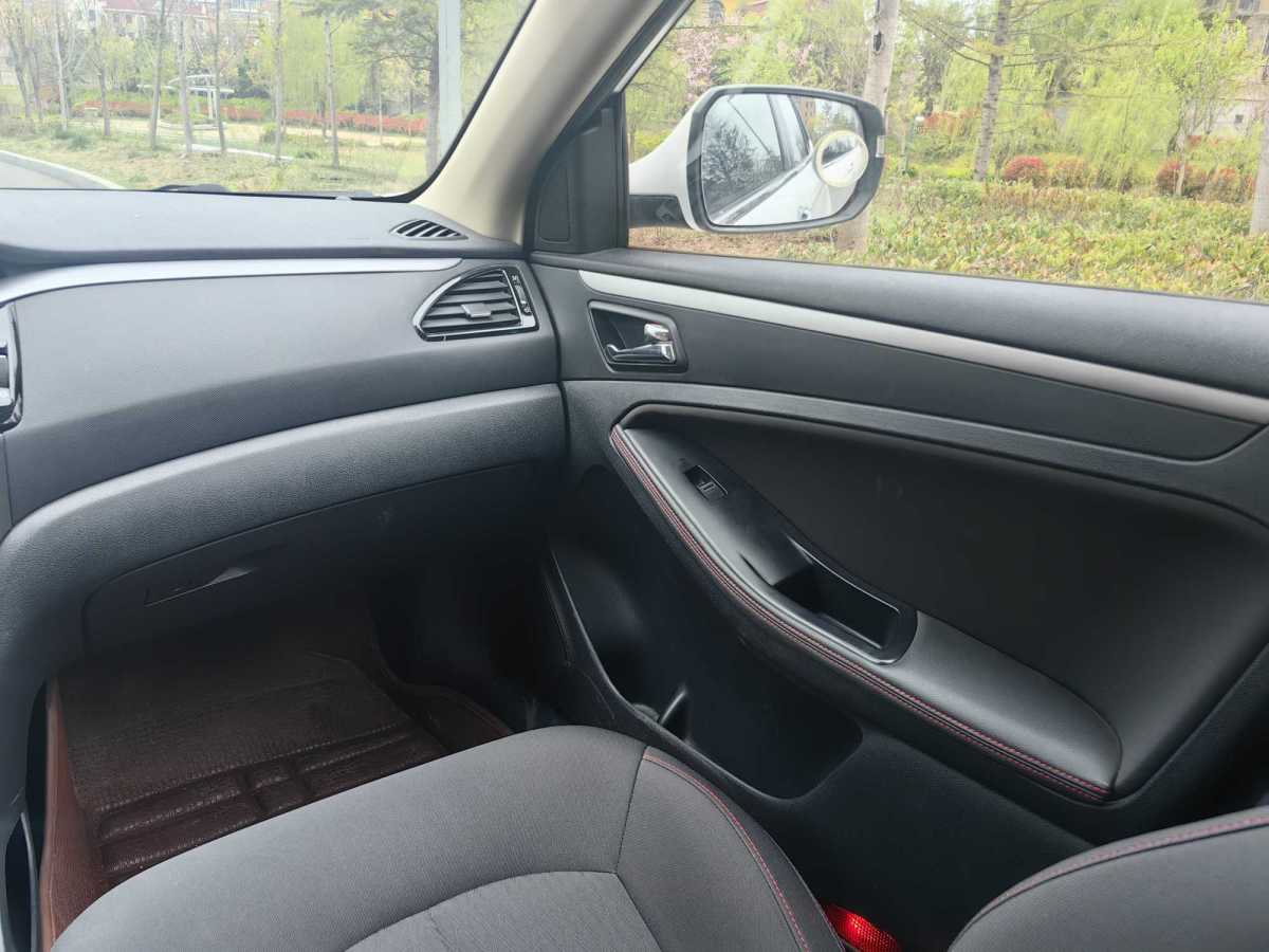 2015年3月奔腾 B70  2014款 2.0L 自动舒适型