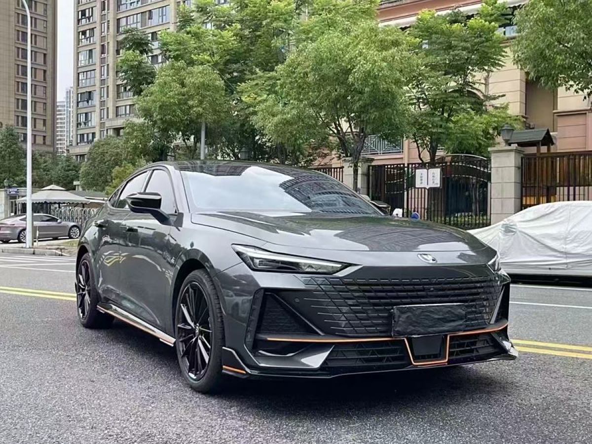 長(zhǎng)安 長(zhǎng)安UNI-V  2023款 1.5T 運(yùn)動(dòng)版圖片