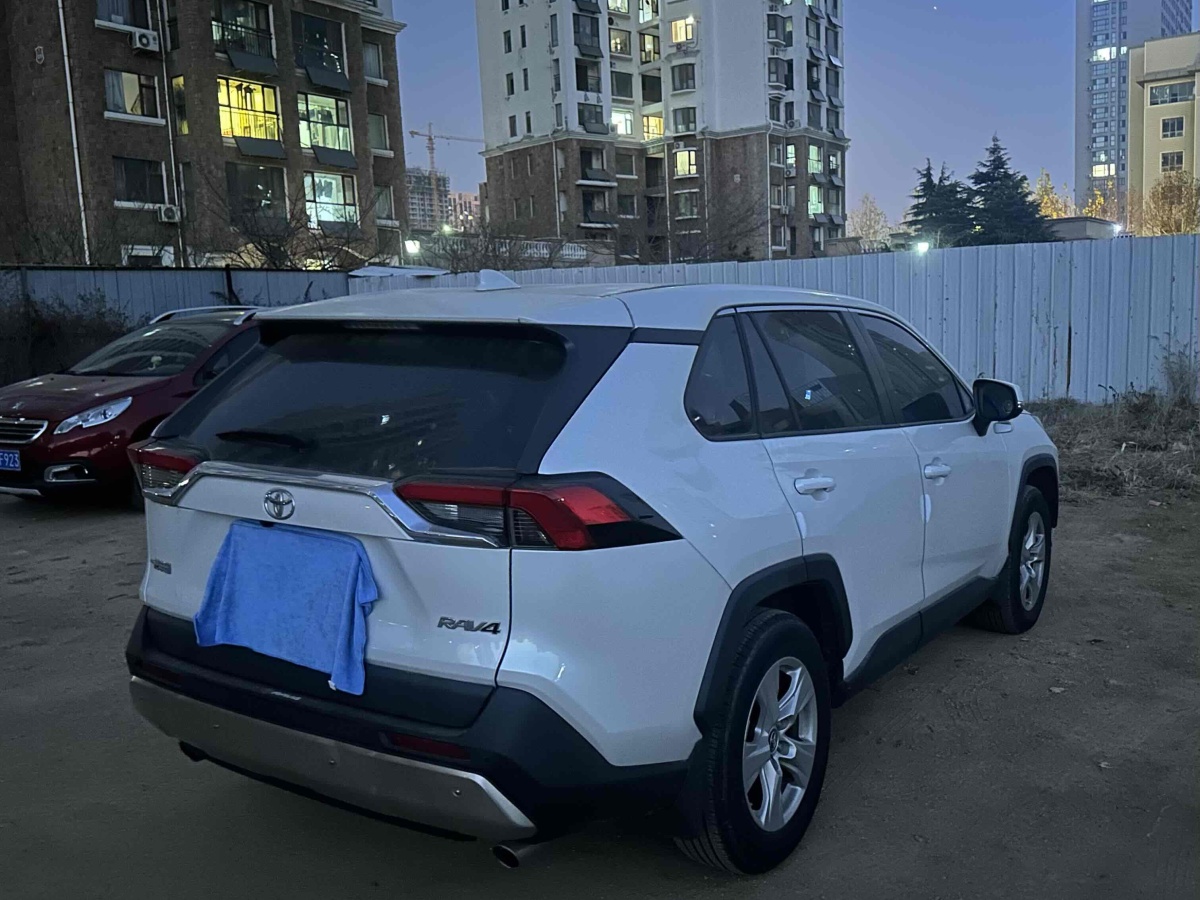 豐田 RAV4  2018款 榮放 2.0L CVT兩驅都市版圖片