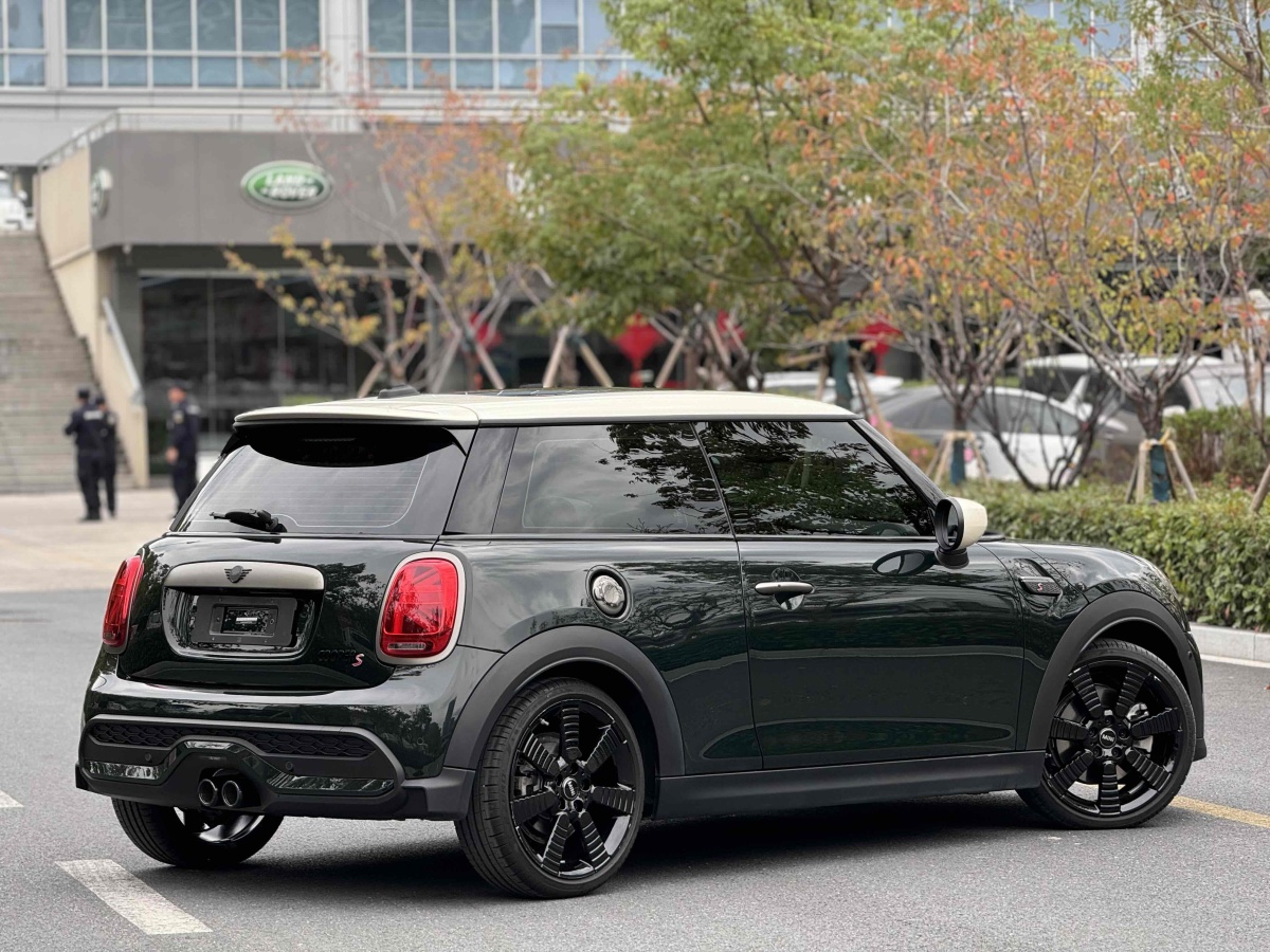 MINI MINI  2022款 2.0T COOPER S 執(zhí)迷特別版圖片