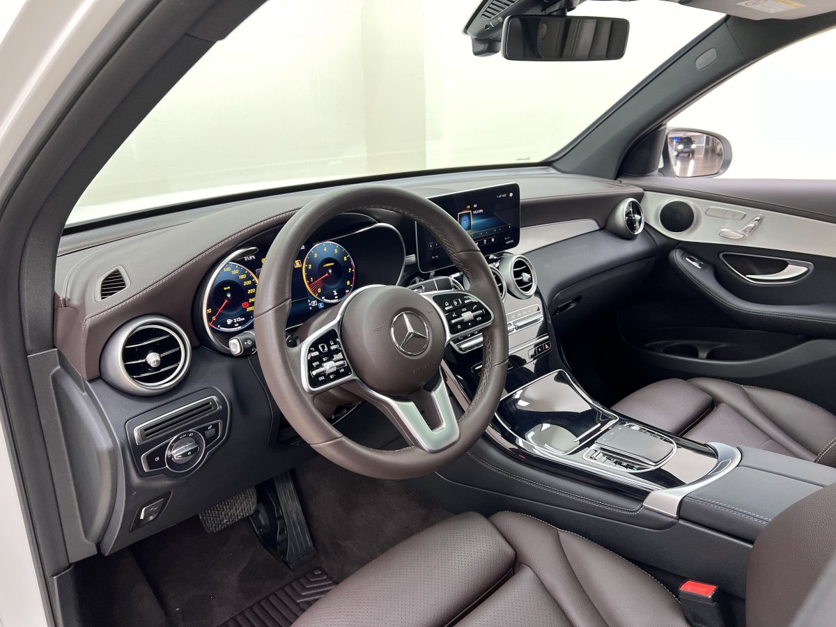 2021年8月奔馳 奔馳GLC  2021款 GLC 260 L 4MATIC 動(dòng)感型