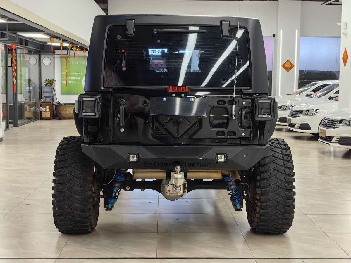 Jeep 牧马人  2015款 3.6L Rubicon 四门舒享版图片