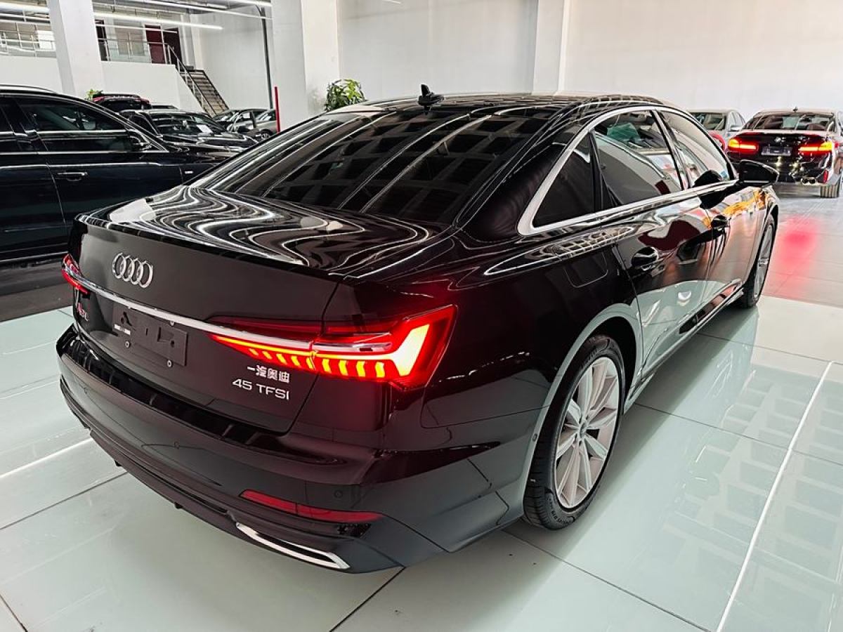 奧迪 奧迪A6L  2022款 45 TFSI 臻選動感型圖片