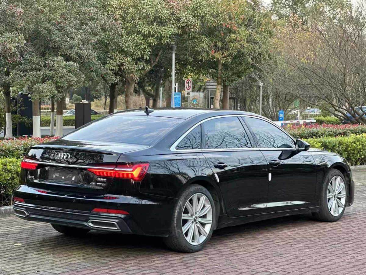 奧迪 奧迪A6  2020款 Allroad 探索家 55 TFSI 尊享越野型圖片