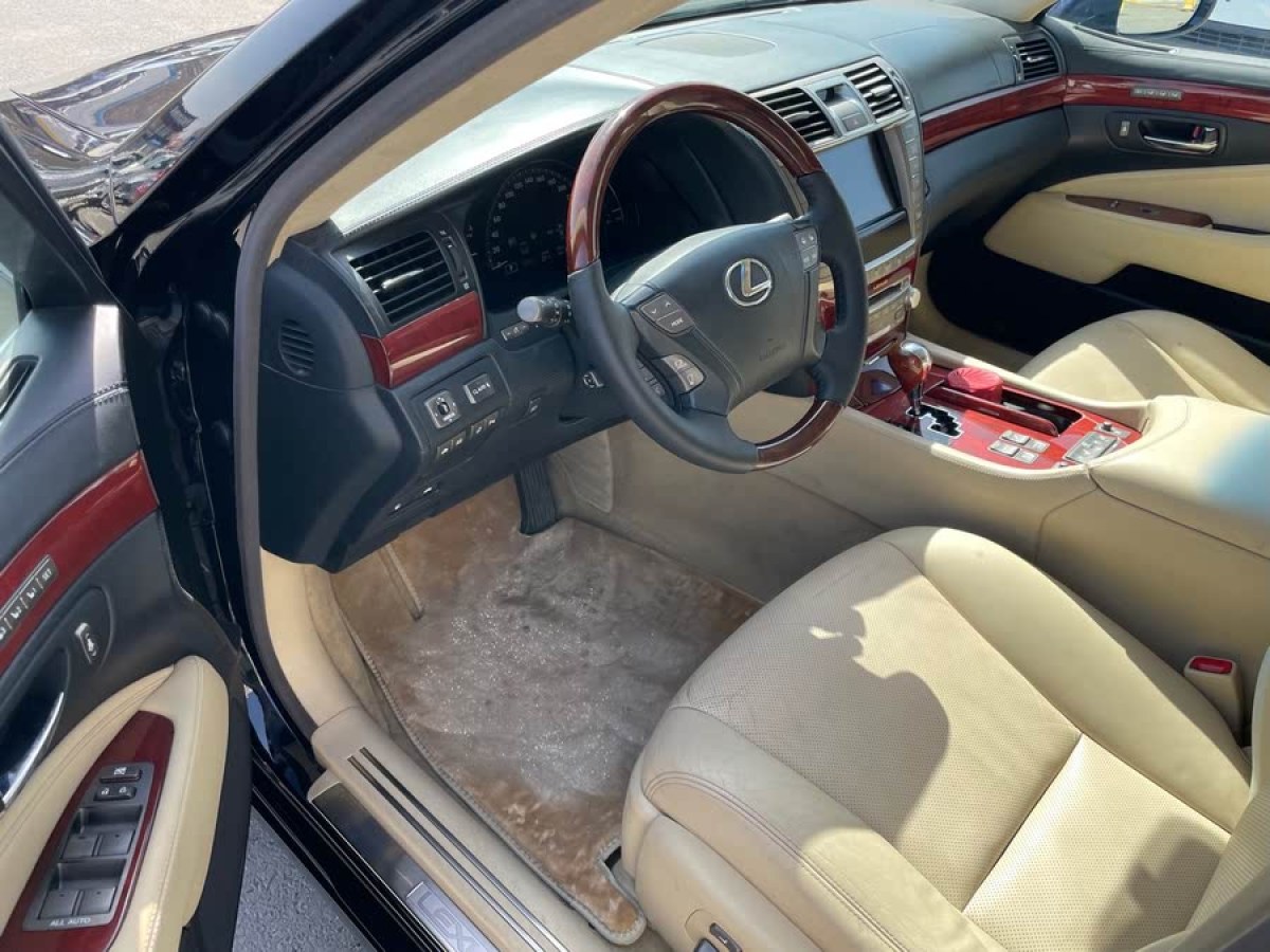 雷克薩斯 LS  2010款 600hL圖片