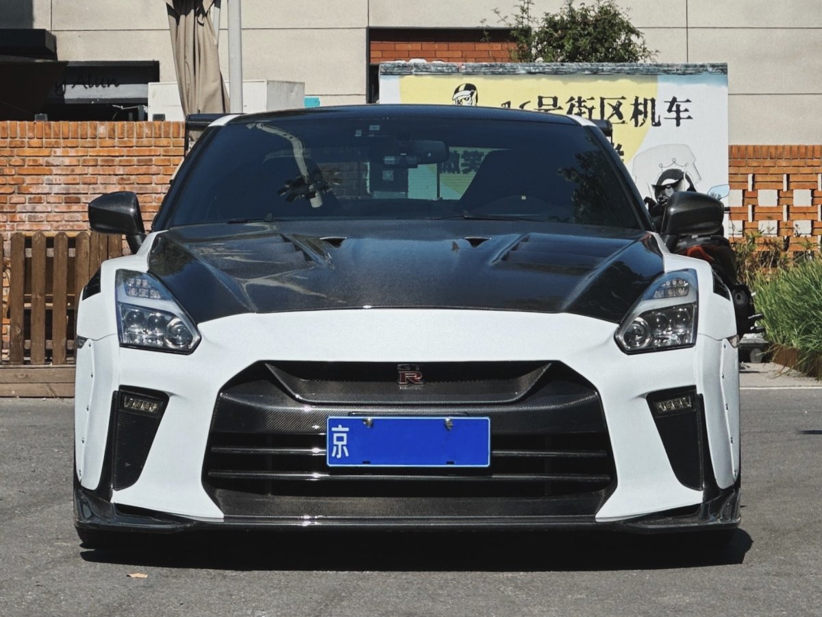 日產 GT-R  2010款 日產GT-R 3.8T 美規(guī)版圖片