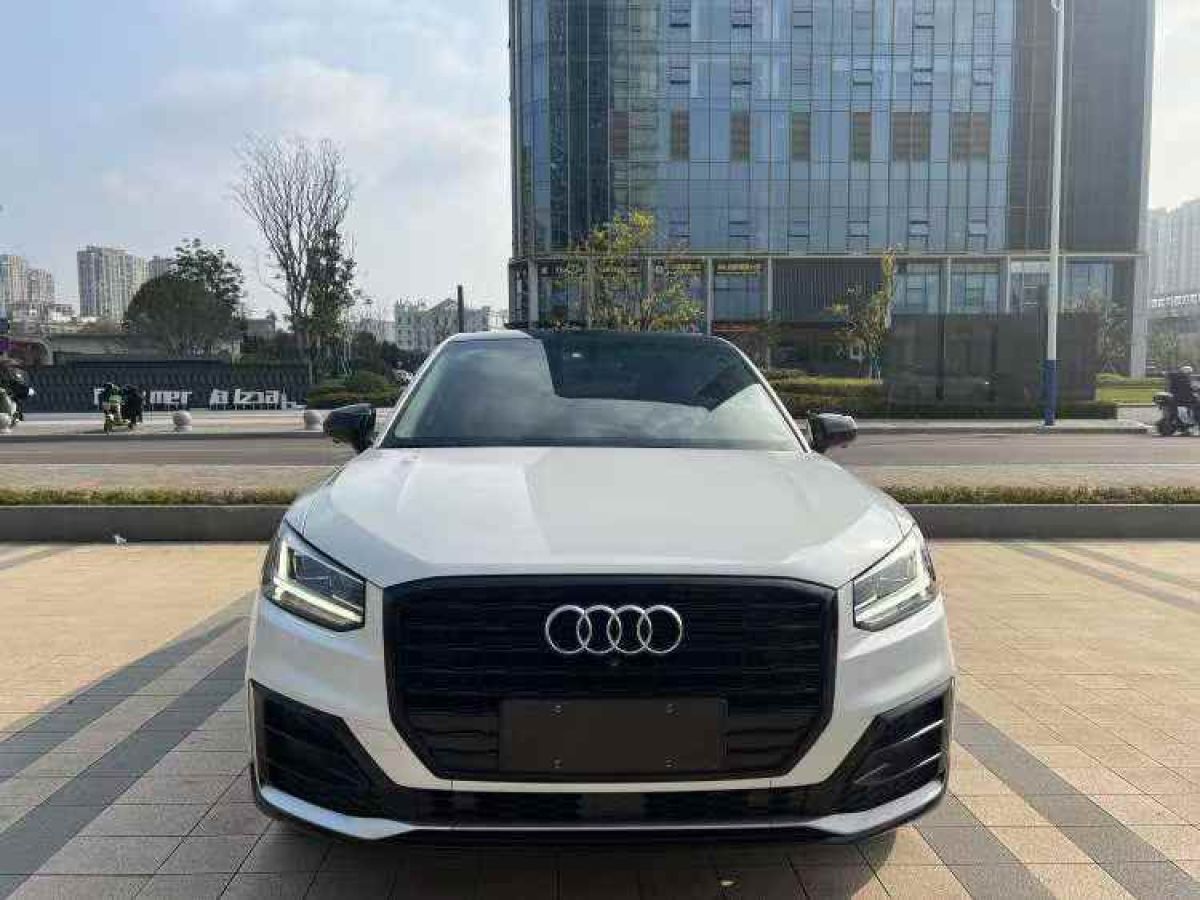 奧迪 奧迪Q3  2019款  35 TFSI 時(shí)尚動(dòng)感型圖片