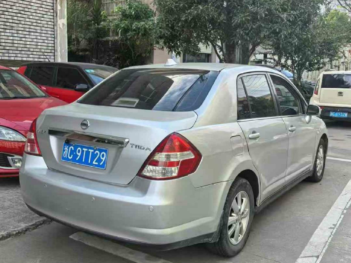 2008年11月日產(chǎn) 頤達  2008款 1.6L 手動時尚型