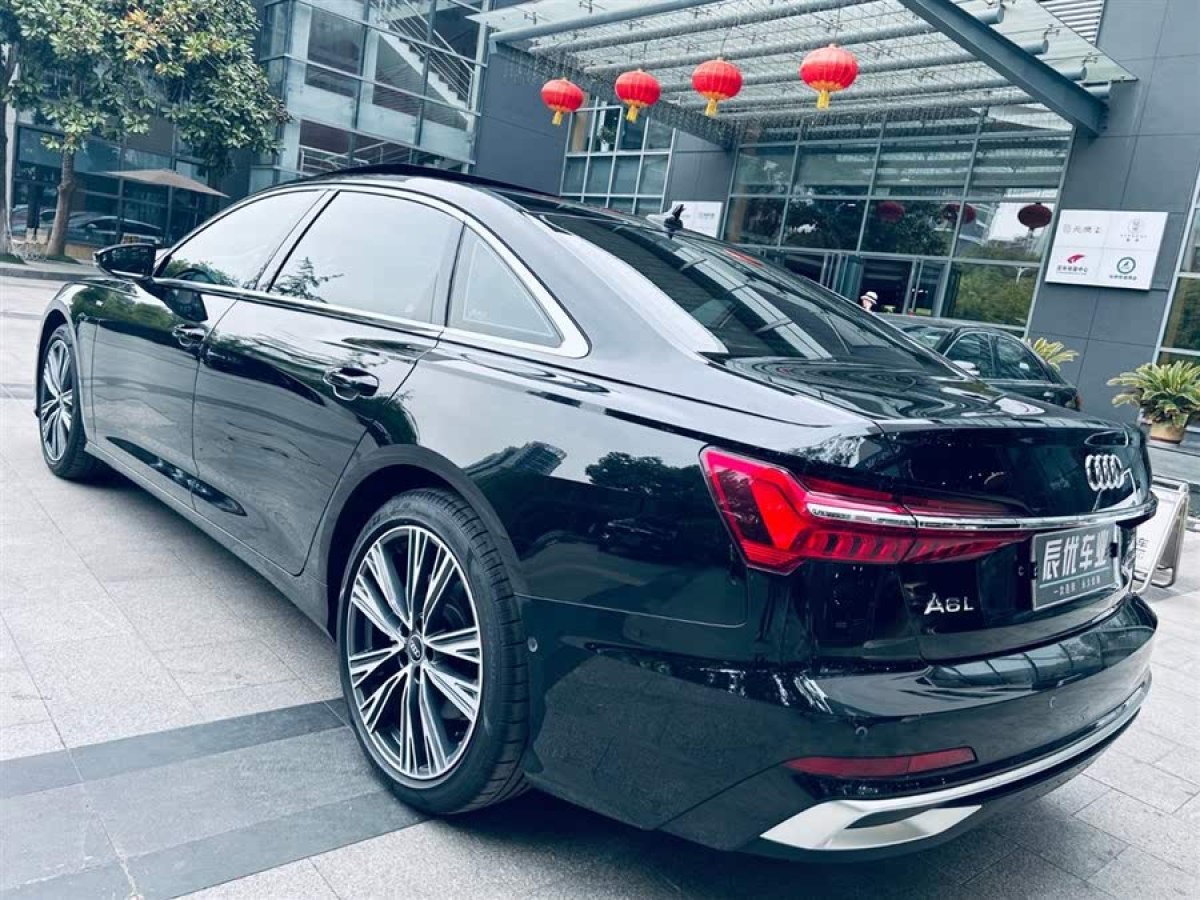 奧迪 奧迪A6L  2023款 改款 45 TFSI quattro 臻選動感型圖片