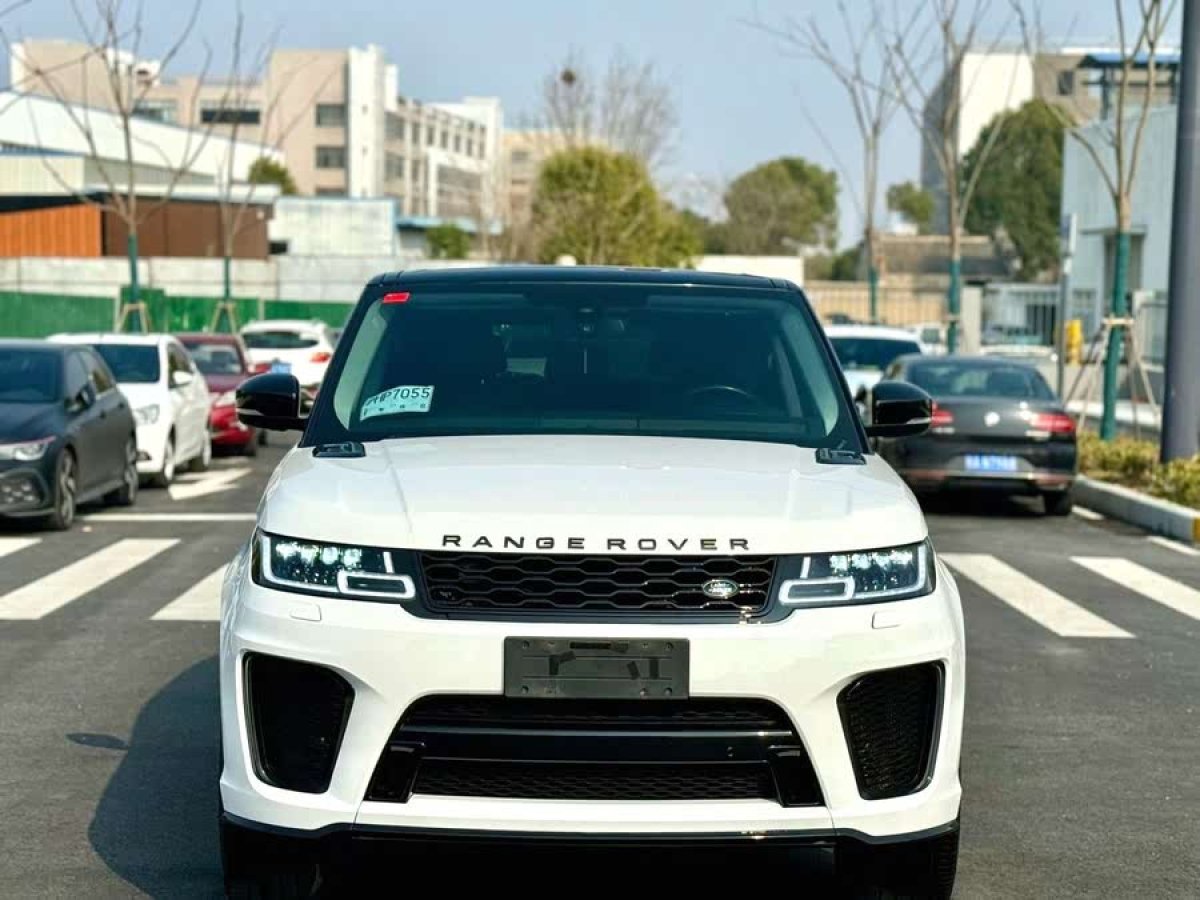 路虎 攬勝運(yùn)動版  2016款 3.0 V6 SC HSE DYNAMIC圖片