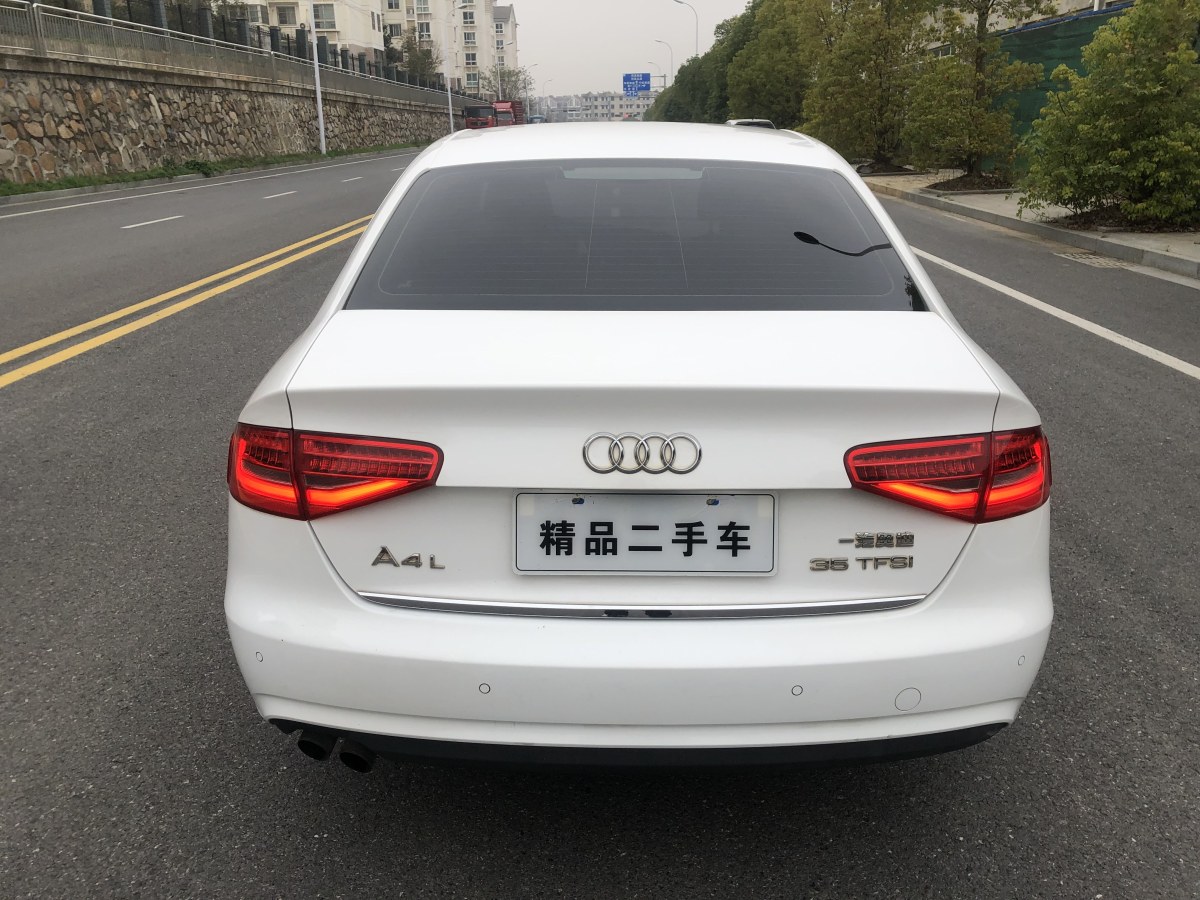 奧迪 奧迪A4L  2013款 35 TFSI 自動(dòng)舒適型圖片