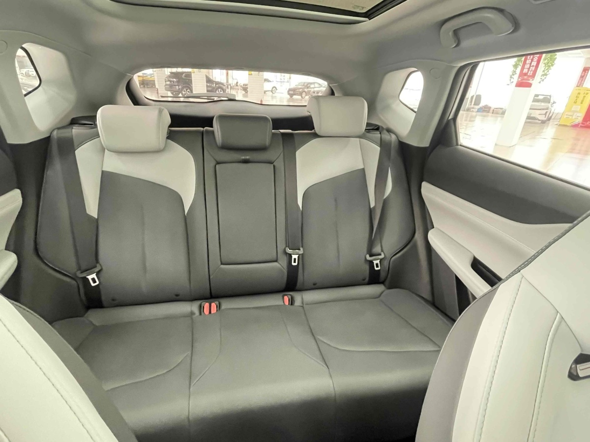 長(zhǎng)安 長(zhǎng)安UNI-Z  2025款 1.5T 尊貴型圖片