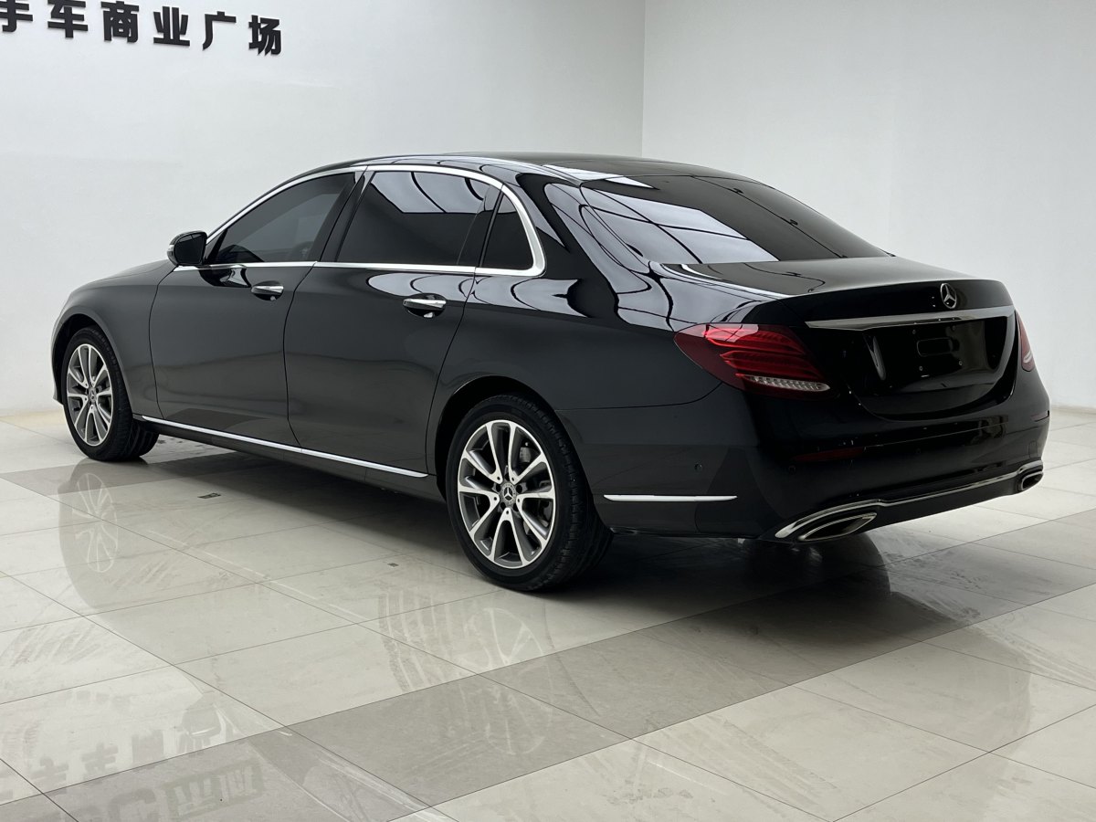 奔馳 奔馳E級(jí)  2019款 改款 E 300 L 豪華型圖片