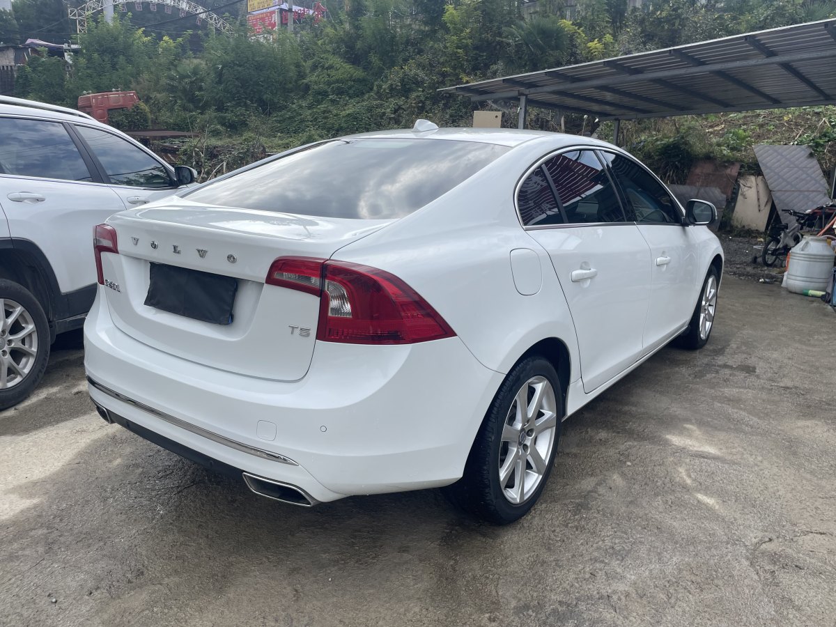 沃爾沃 S60  2016款 S60L 2.0T T5 智馭版圖片