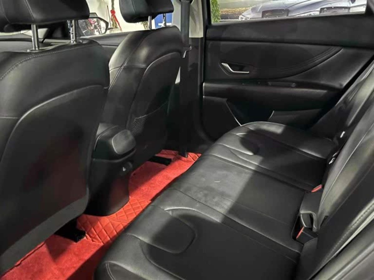 現(xiàn)代 伊蘭特  2023款 1.5L CVT GLS領(lǐng)先版圖片