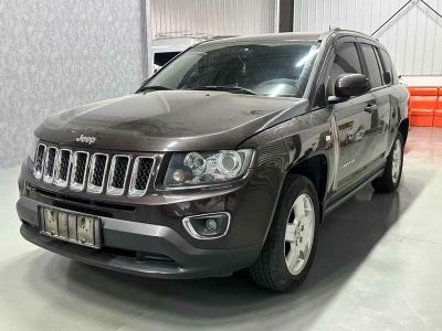 2014年10月 Jeep 指南者(進口) 2.0L 兩驅(qū)豪華版圖片