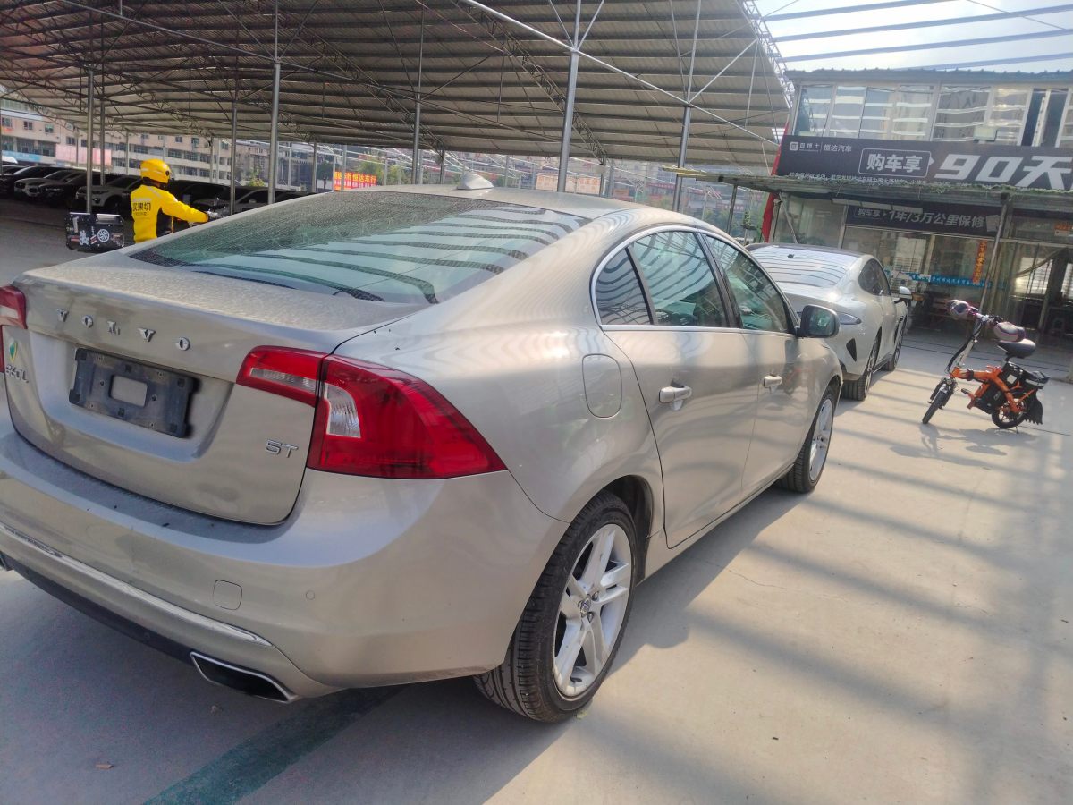 沃爾沃 S60  2014款 S60L 2.0T T5 智馭版圖片