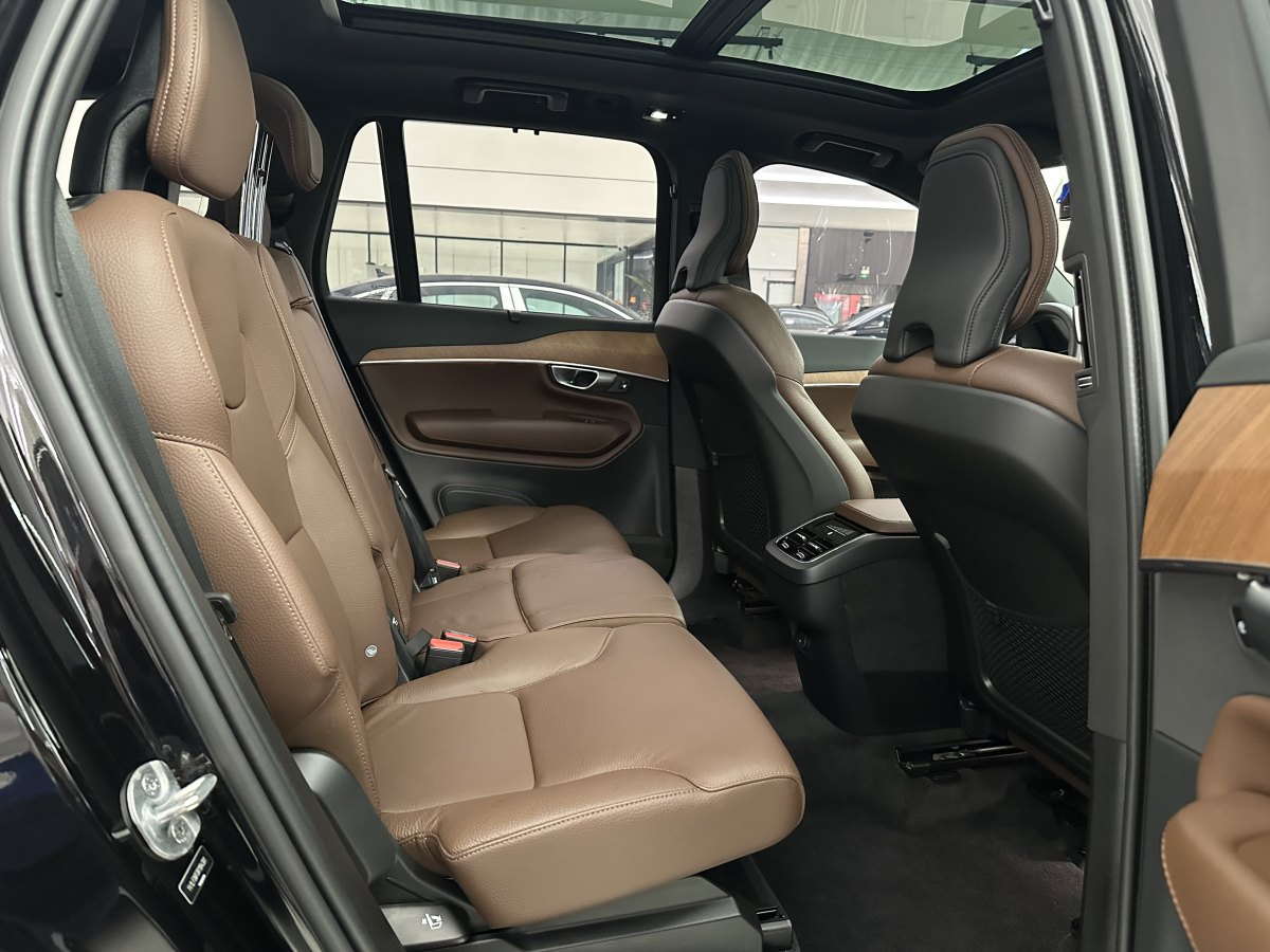 沃爾沃 XC90  2024款 B6 智逸豪華版 7座圖片