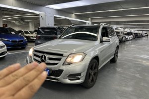 奔驰GLK级 奔驰 GLK 300 4MATIC 动感天窗型