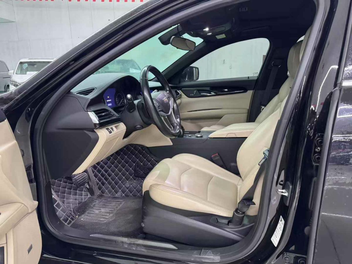 凱迪拉克 CT6  2019款 28T 領(lǐng)先運(yùn)動(dòng)型圖片