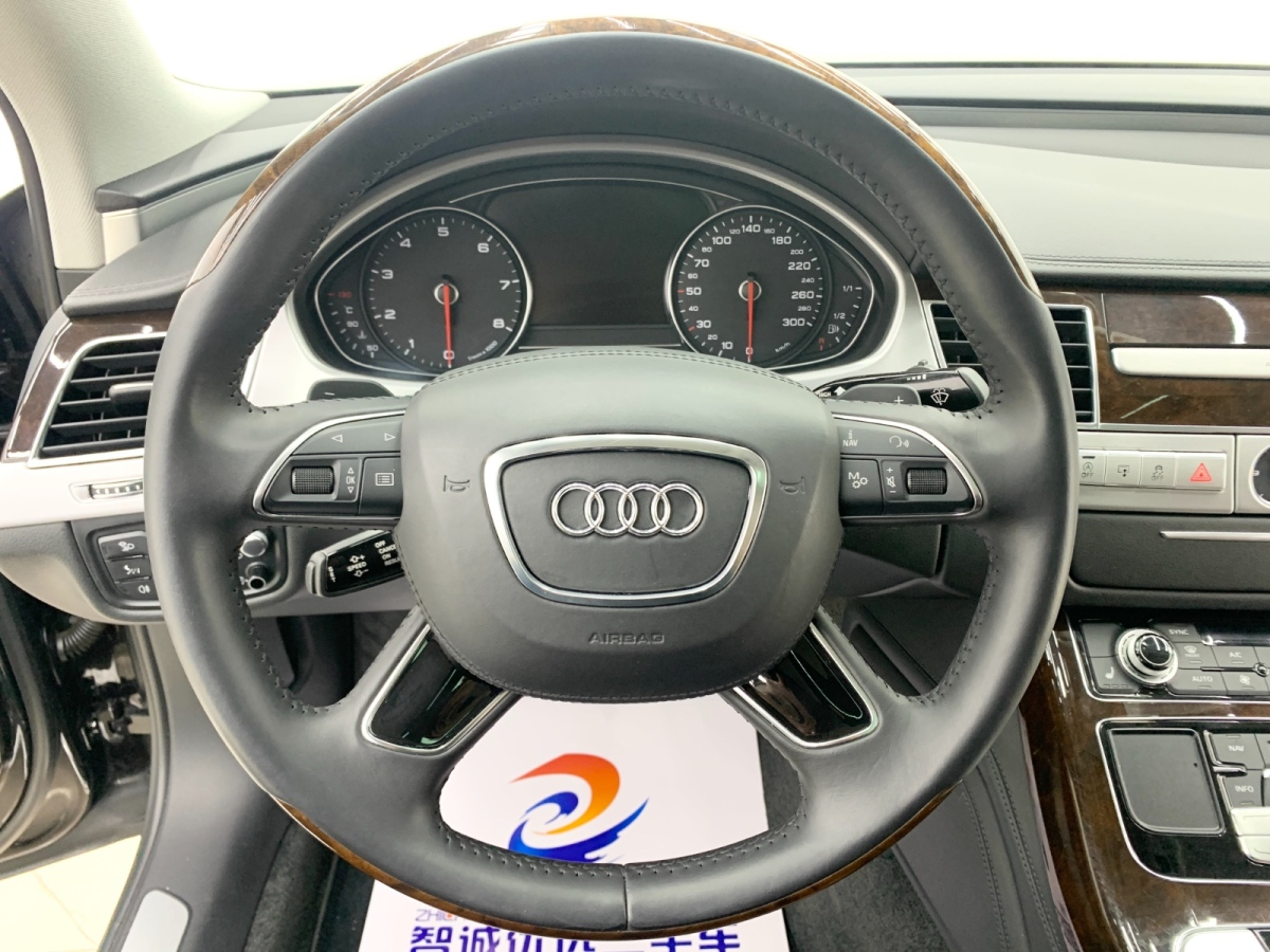 奧迪 奧迪A8  2014款 A8L 60 TFSI quattro豪華型圖片