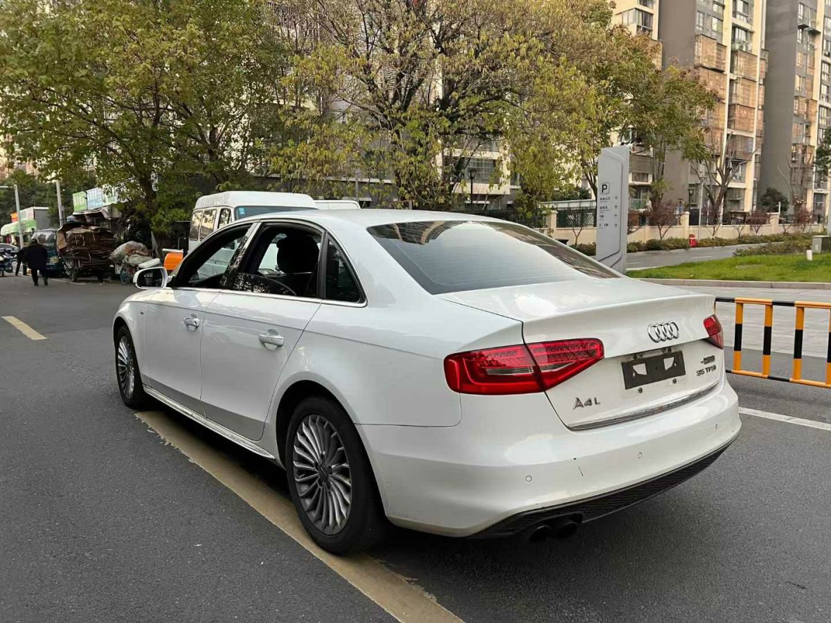 奧迪 奧迪A4L  2016款 A4L 30TFSI 手動(dòng)舒適型圖片