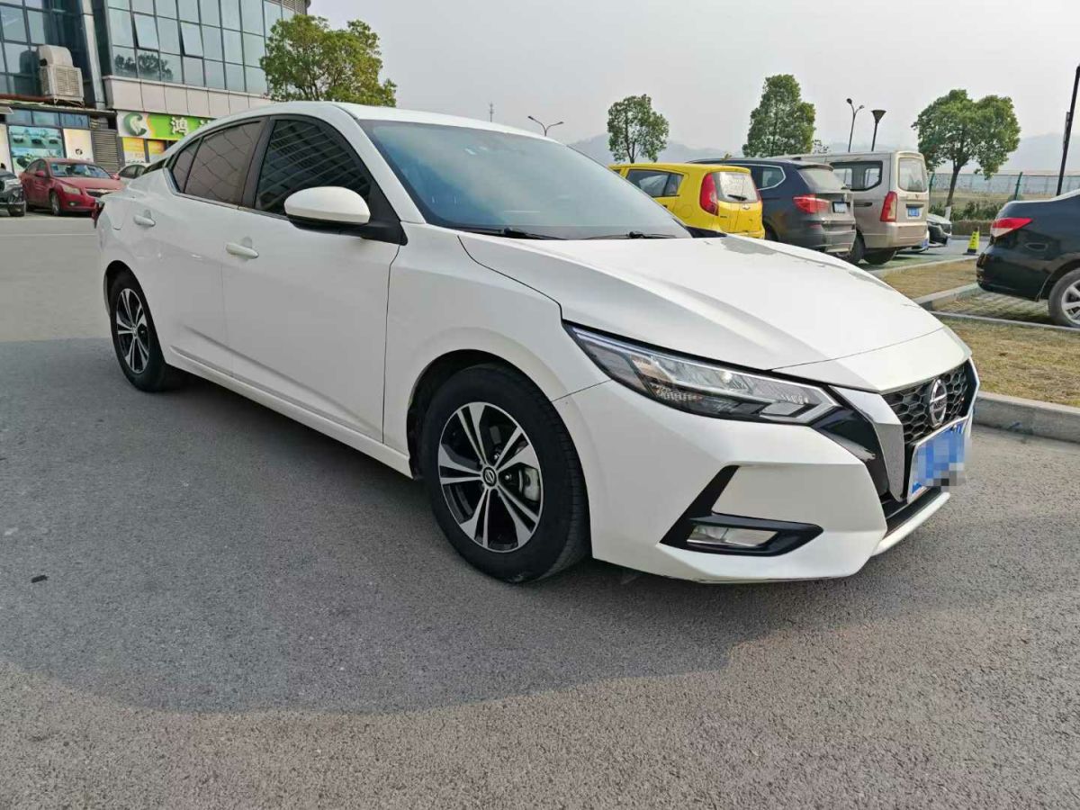 日產(chǎn) 軒逸  2021款 1.6L XL CVT暗夜版圖片