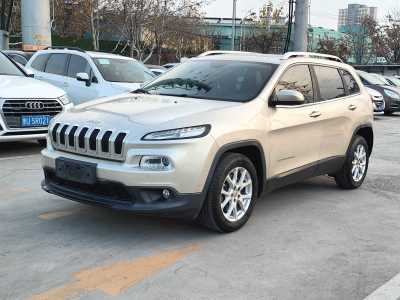 2016年6月 Jeep 自由光 2.4L 優(yōu)越版圖片