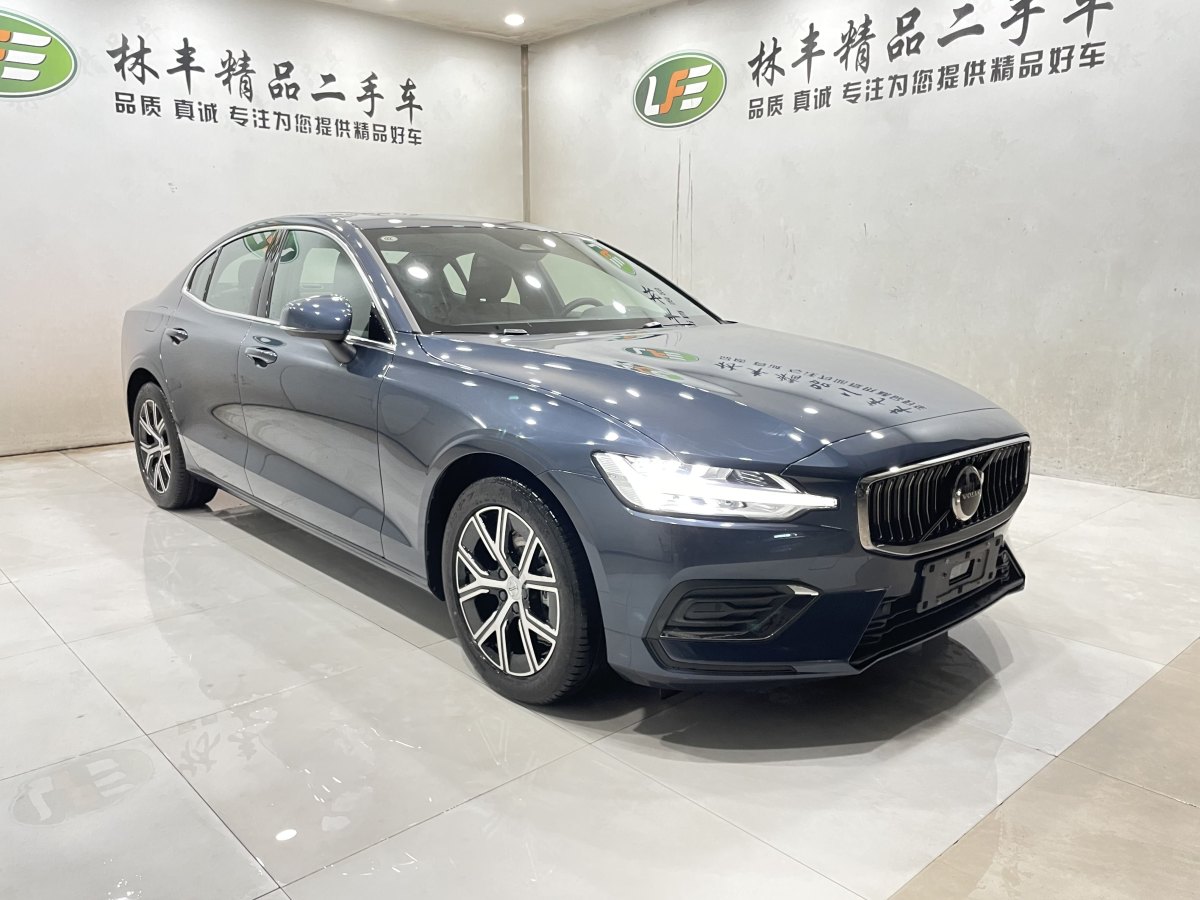 沃爾沃 S60L  2024款 B4 智逸豪華版圖片