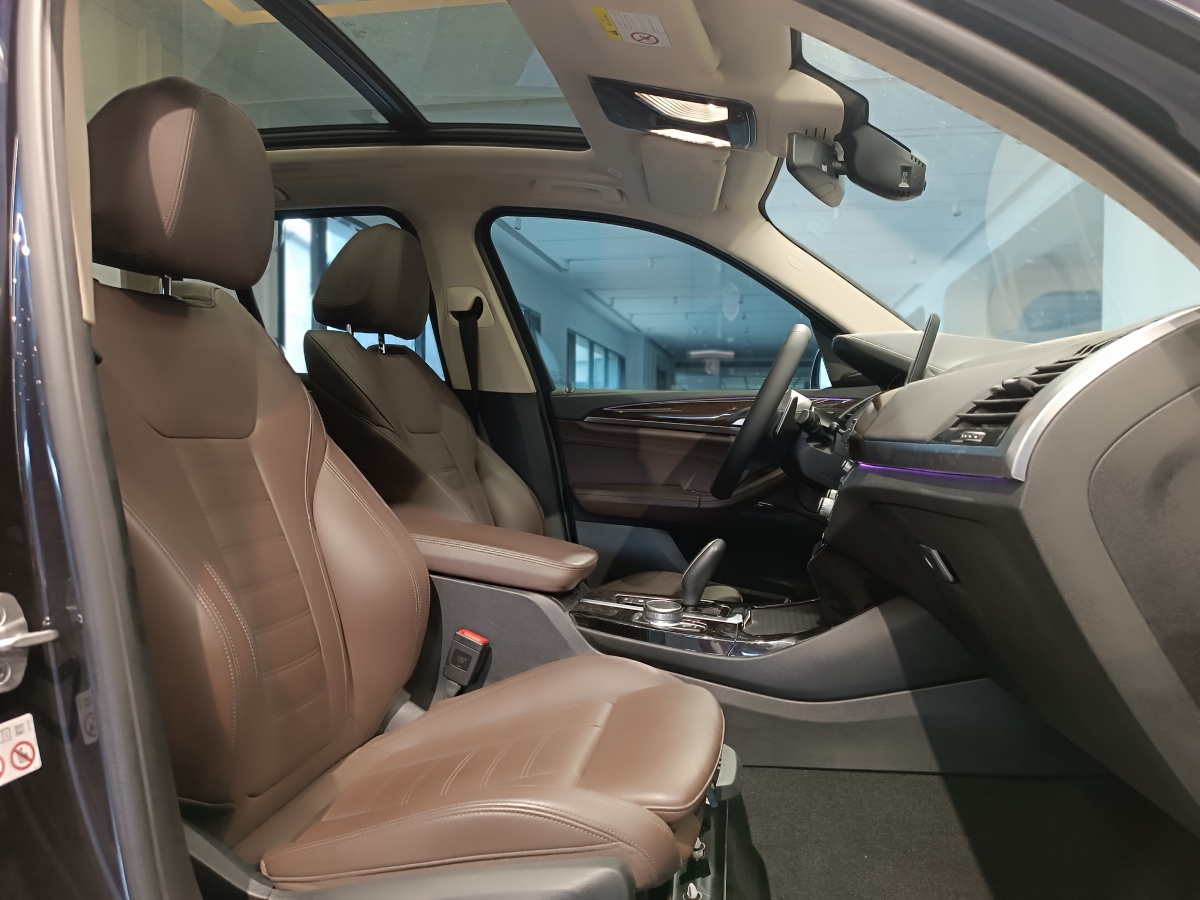 2021年3月宝马 宝马X3  2021款 改款 xDrive30i 领先型 M运动套装