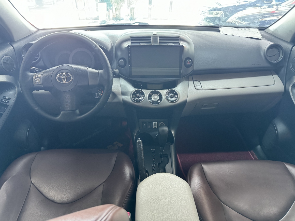 豐田 RAV4  2019款 榮放 2.0L CVT兩驅(qū)先鋒版圖片