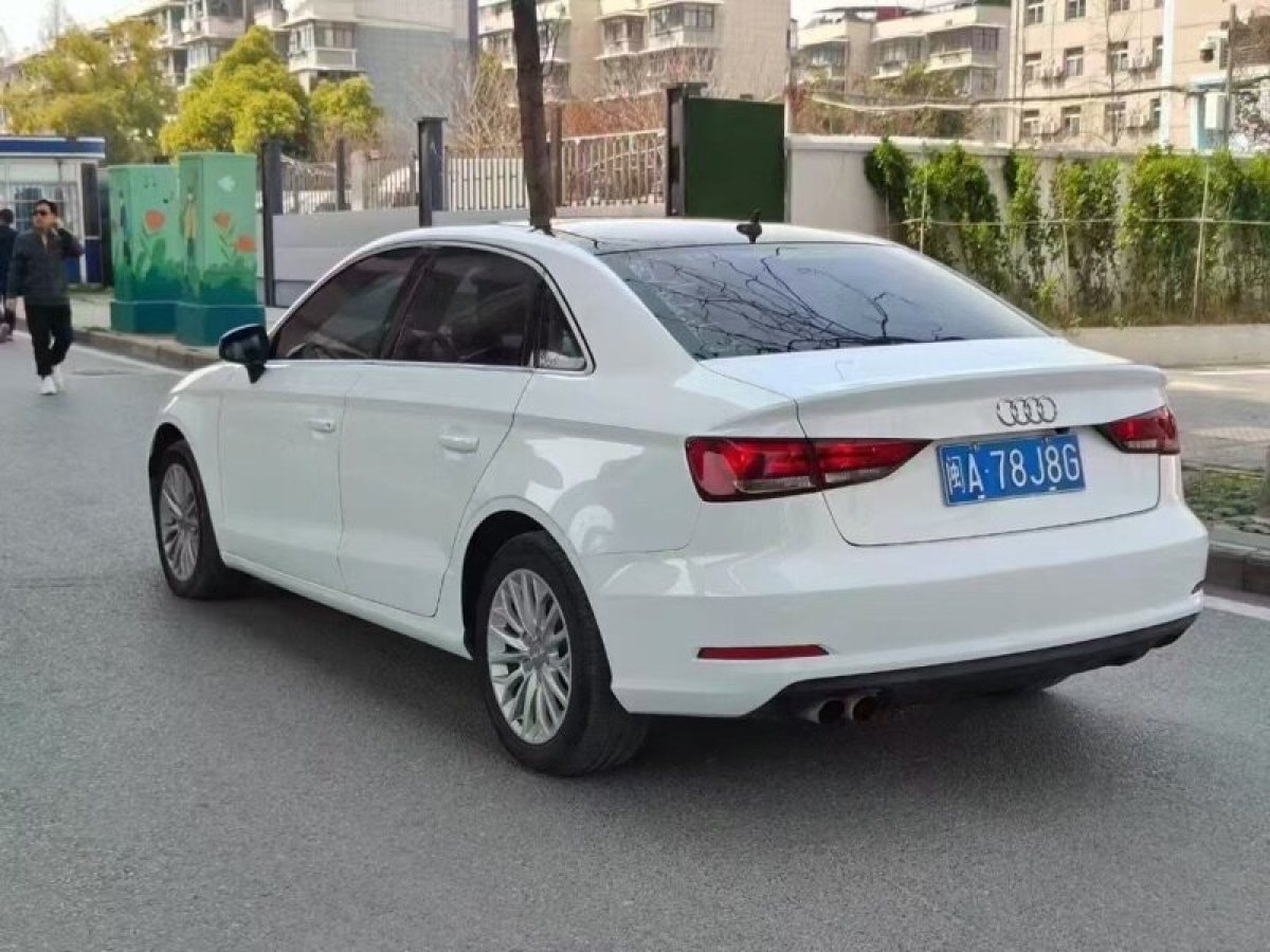 奧迪 奧迪A3  2014款 Sportback 35 TFSI 自動進(jìn)取型圖片