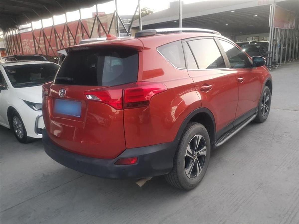 豐田 RAV4榮放  2015款 2.0L 手動兩驅(qū)都市版圖片